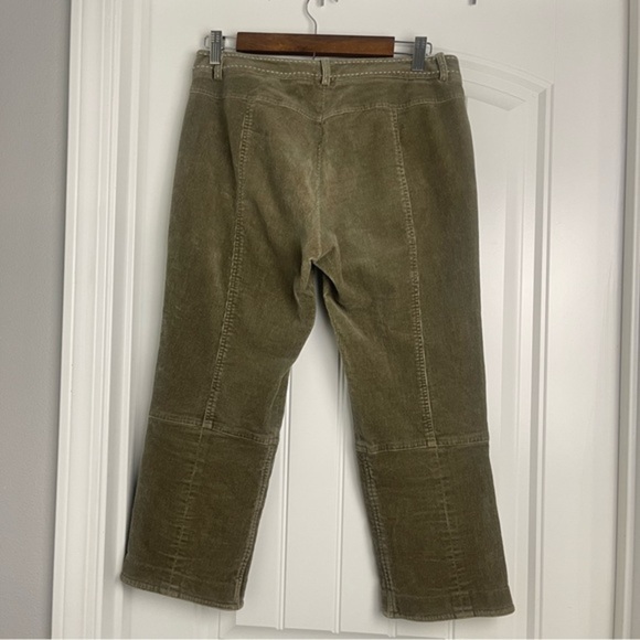 Gianni Bini Pea Green Corduroy Retro Capris - Picture 3 of 4